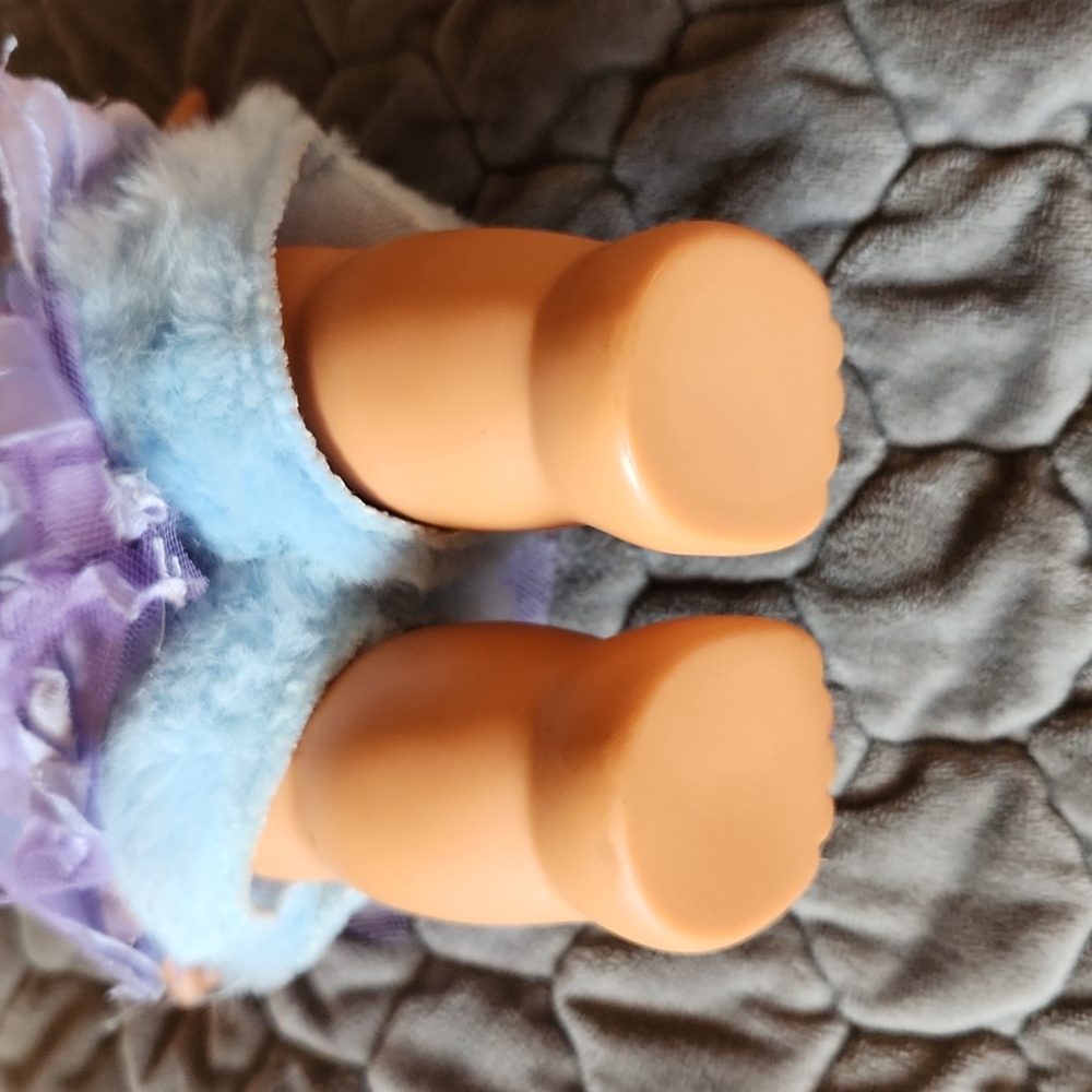 BRATZ Big Babyz Vinessa Ice Champions Brown Eyes Blonde Doll Rare MGA Vintage - Picture 4 of 7